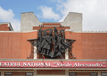 VIDEO // Două premiere la teatrul din Bălți și un festival internațional în noua stagiune