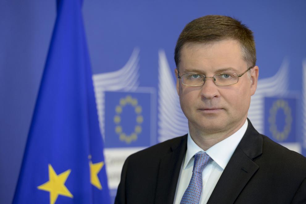 Mâine, comisarul european Valdis Dombrovskis vine la Chișinău pentru discuții