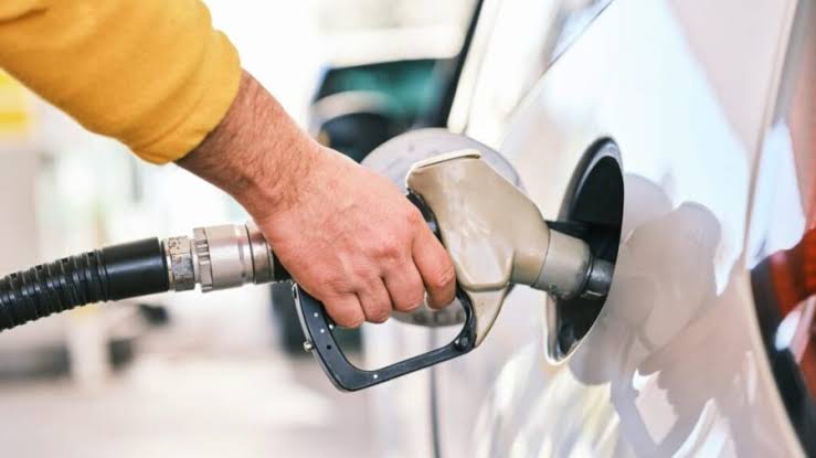 Motorina depășește pentru prima dată pragul de 35 de lei litrul. Ce prețuri vor avea carburanții pe 16 septembrie