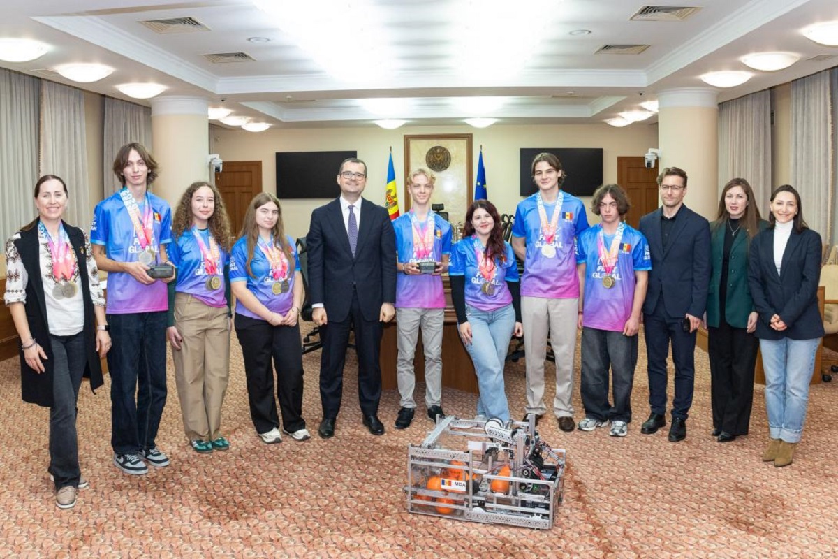 Vasile Tofan: Vom investi în continuare în educație, robotică și tehnologie