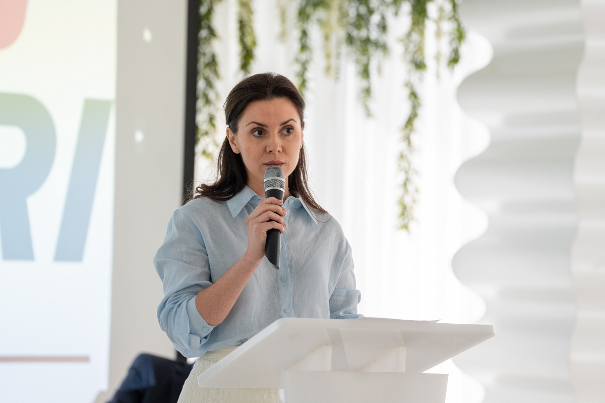 Cine predă „gândirea critică” la VOX Academy, proiectul lansat de Natalia Morari