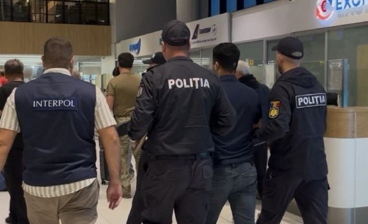 VIDEO // Un turc aflat în căutare internațională, extrădat din R. Moldova