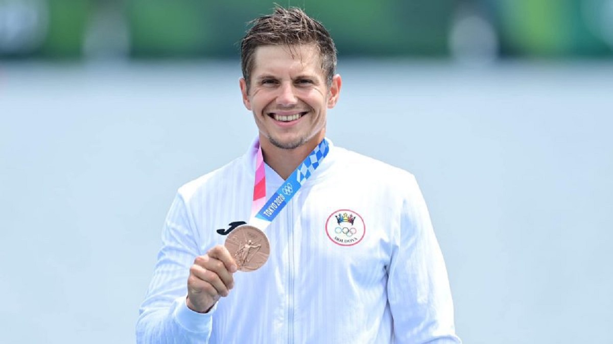 Sportivul moldovean, Serghei Tarnovschi, a cucerit medalia de bronz la Campionatul Mondial de canoe maraton