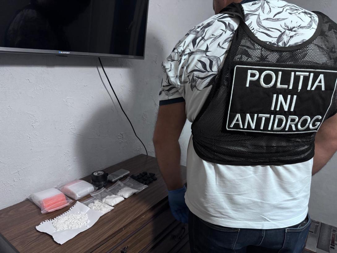VIDEO // Tânăr de 22 de ani, reținut pentru distribuirea drogurilor în capitală. Riscă până la 17 ani de închisoare
