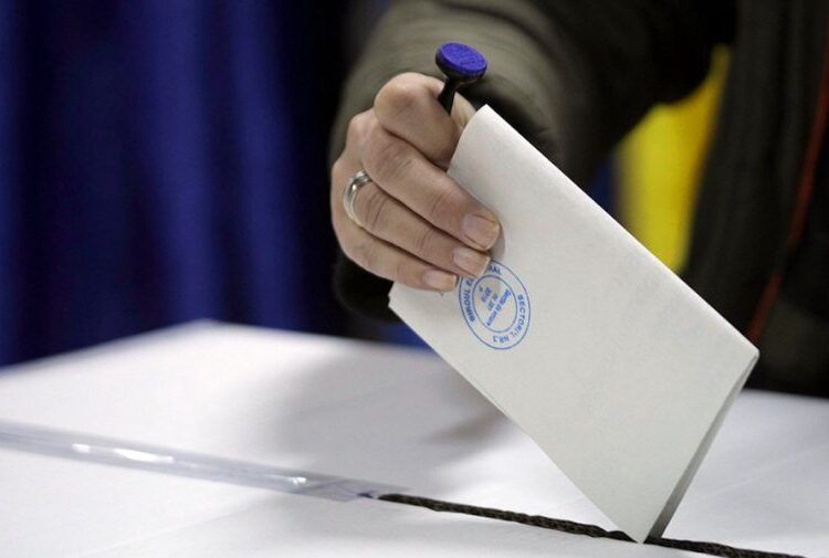 Decizie dificilă pentru locuitorii din Tîrnova. Vor fi nevoiți să aleagă între un primar socialist și unul de la „Șansă”