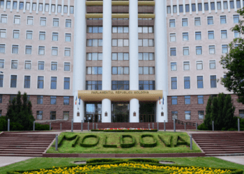 FOTO / Parlamentul Republicii Moldova marchează 33 de ani de activitate