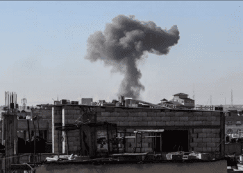 Israelul a atacat Rafah la o zi după tirul de rachete lansat de Hamas către Tel Aviv. Zeci de palestinieni au murit