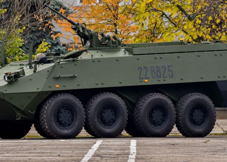 Germania va livra R. Moldova încă 14 transportoare blindate Piranha