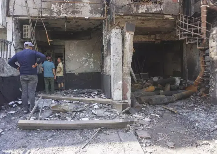 Șase nou-născuți au murit într-un incendiu la un spital din New Delhi. Patronul unității medicale a fugit