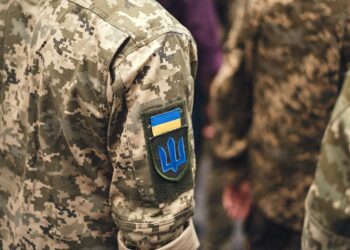 Ucraina va crea unităţi formate din deţinuţi de drept comun care să lupte pe front
