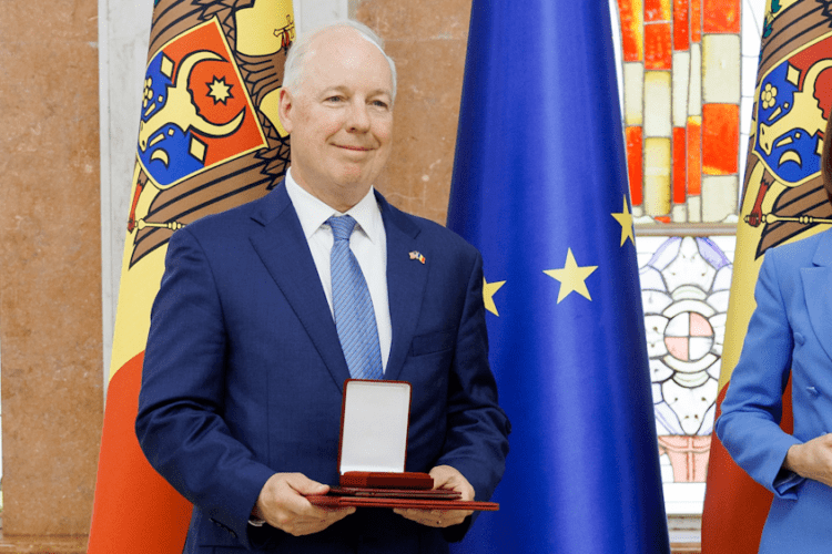 VIDEO | Mesajul de rămas bun al Ambasadorului Logsdon