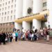 Sute de persoane au mers, astăzi, la Parlamentul R. Moldova