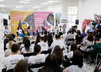 FOTO | Companiile de tutun cheltuie zilnic milioane de dolari pentru promovarea fumatului. UE susține modul sănătos de viață