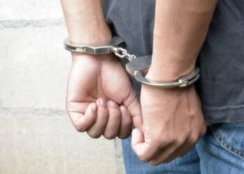 Un minor riscă ani grei de închisoare, după ce a înjunghiat mortal un bărbat