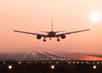 Două curse aeriene, lansate în premieră pe Aeroportul Internațional Chișinău. Călătorii vor putea zbura direct spre New York și Manchester