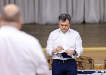 La sfat cu premierul. Ce au discutat antreprenorii din nordul țării cu Dorin Recean