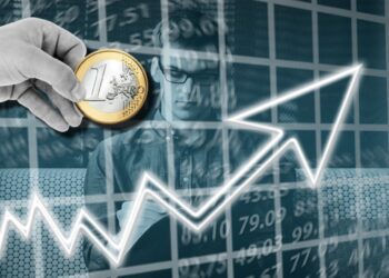 Curs valutar: Euro se scumpește la început de săptămână