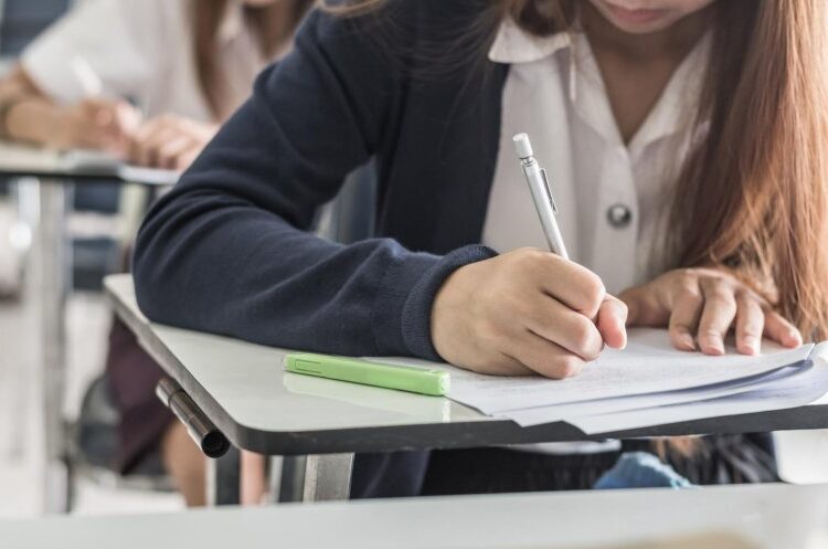 Încep examenele de absolvire a gimnaziului. Care este prima probă