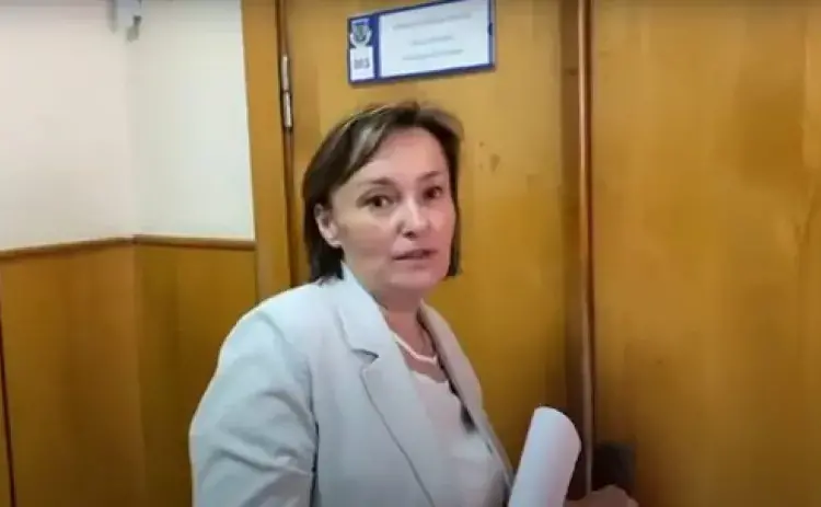 O șefă adjunctă de la FISC-ul din Bălți, reținută după perchezițiile de astăzi. A acceptat mită, dar nu își recunoaște vina