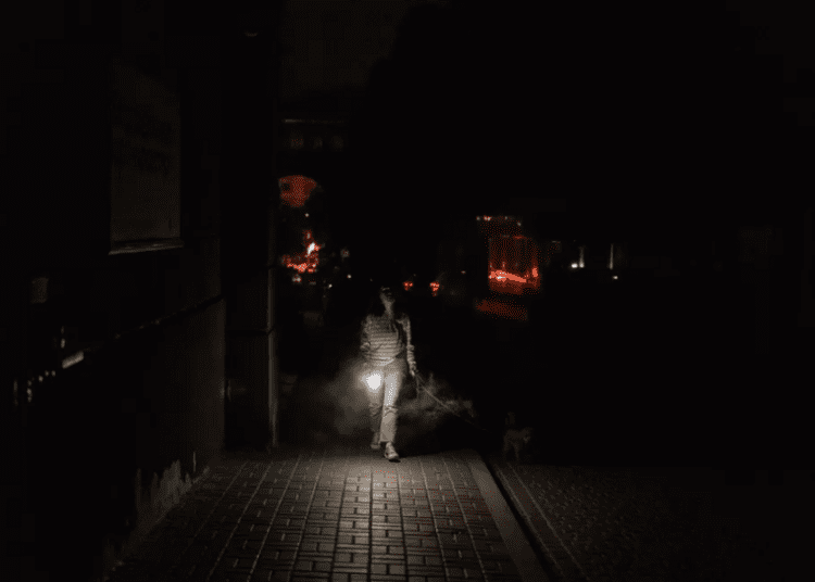 Ucraina, măsuri radicale pentru a nu ajunge în beznă: Fără curent noaptea, fără aer condiționat