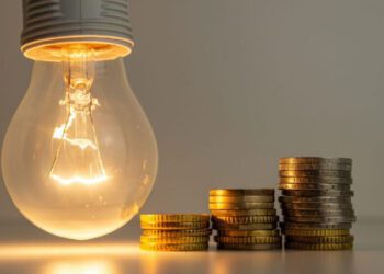 Unii consumatori vor achita tarife diferite la energia electrică