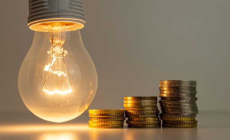 Unii consumatori vor achita tarife diferite la energia electrică