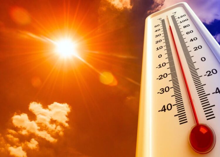 Revin temperaturile fierbinți. Cât va indica mercurul în termometre