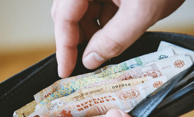 Ce salarii își doresc moldovenii ca să nu plece din țară