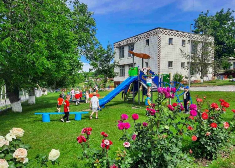 În satul Izvoare, raionul Fălești, au fost implementate două proiecte. Andrei Spînu: „Guvernul construiește condiții de viață mai bune”