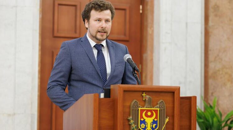 Alți 50 de profesori își vor perfecționa competențele lingvistice în România. Dan Perciun: „Interesul pentru limba română crește în regiunile compact populate de minoritățile etnice”