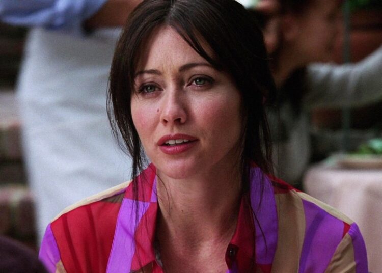 Умерла актриса Шэннен Доэрти, сыгравшая в сериалах «Беверли-Хиллз, 90210» и «Зачарованные»