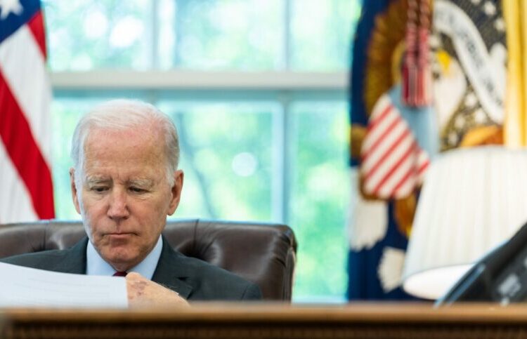 Joe Biden a fost îndemnat de familie să reziste presiunilor și să rămână în cursa prezidențială
