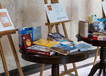 Expoziție la Parlament: 30 de ani de la adoptarea Constituției Republicii Moldova