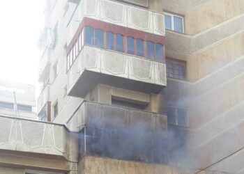 Omor din gelozie. Un bărbat din Bălți a dat foc apartamentului în care se aflau blocate concubina și fiica sa