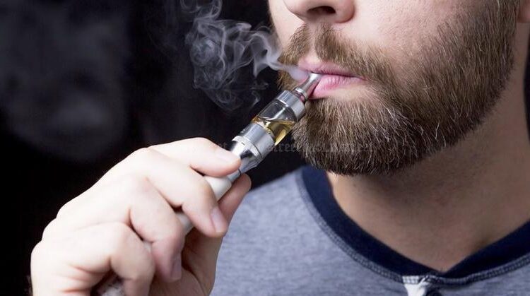 Noi restricții pentru fumatul în locurile publice