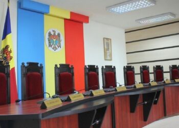 CEC: 64 de partide au dreptul să participe la alegerile prezidențiale și referendumul privind integrarea europeană