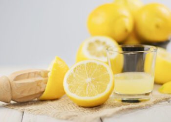 Patru beneficii ale consumului de lămâi