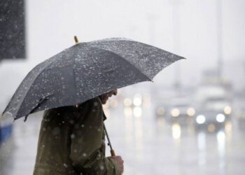 Nu uitați umbrelele! Va ploua în toată țara