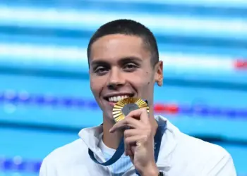 Câți bani va primi David Popovici după ce a cucerit medalia de AUR la JO 2024