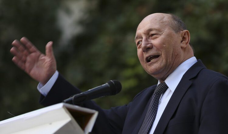 Băsescu: România nu poate ajuta Moldova cu trupe în teritoriu. Să renunțe la neutralitate sau să se unească cu România