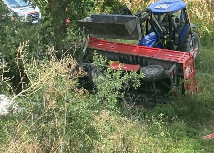 Doi bărbați, striviți de o remorcă în raionul Orhei