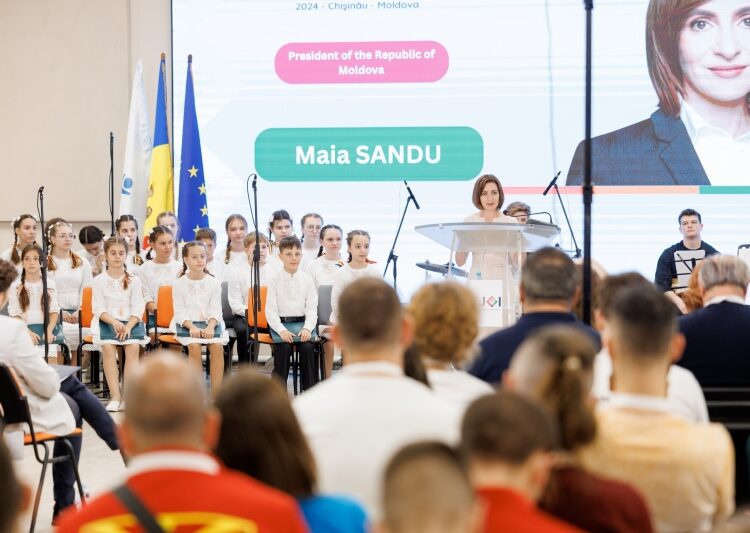 R. Moldova găzduiește Olimpiada Europeană la Informatică. Maia Sandu: Sunt încântată să văd atât de mulți tineri talentați