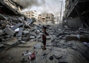 Cinci persoane, inclusiv un comandant Hamas, ucise într-un atac aerian israelian în Cisordania