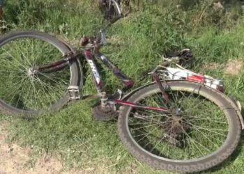 VIDEO // Beți pe biciclete. Doi bărbați din nordul țării riscă amenzi de până la 25 de mii de lei