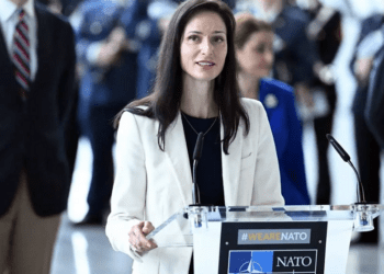 Cine este Maria Ivanova Gabriel, femeia care e favorită să-l înlocuiască pe Mircea Geoană în funcția de secretar general adjunct al NATO