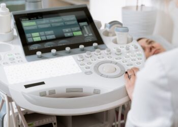 Peste 2750 de femei au beneficiat de servicii medicale gratuite pentru depistarea cancerului mamar