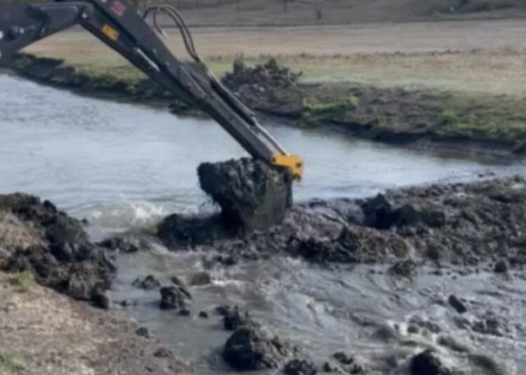 Barajele construite ilegal pe cursul râului Ialpugel, demolate