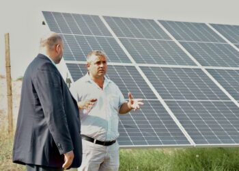 Energia verde cucerește satele din R. Moldova. Mai multe proiecte regenerabile, vizitate de ministrul Energiei