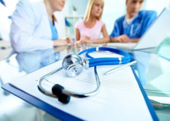 Venituri de miliarde din asigurările medicale. De unde provin cei mai mulți bani