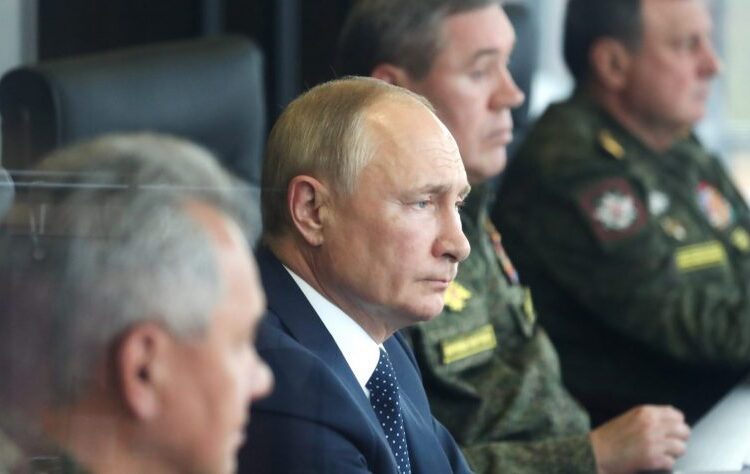 Putin vrea să îi trimită pe front pe cei care tocmai au obținut cetățenia rusă